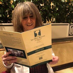 Meet your Posher, Mona